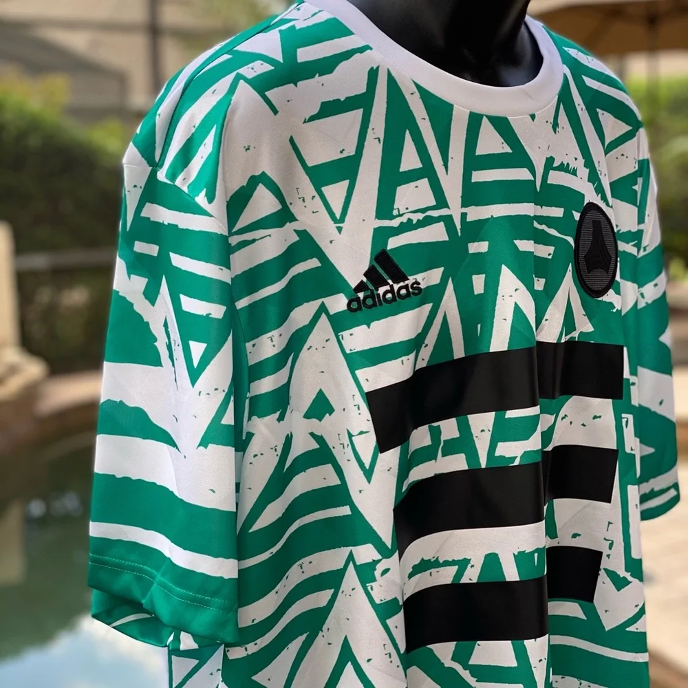 ADIDAS TAN‎ DNA GRAPHIC NUMBER 10 SOCCER JERSEY 2XL